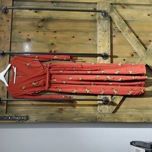 NEW FRANCESCAS RUST FLORAL ROMPER LONG SLEEVE JUMPSUIT SIZE XS EXTRA SMALL